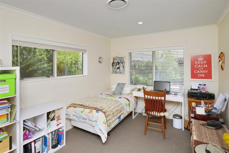 Photo of property in 2 Willowside Place, Amberley, 7410