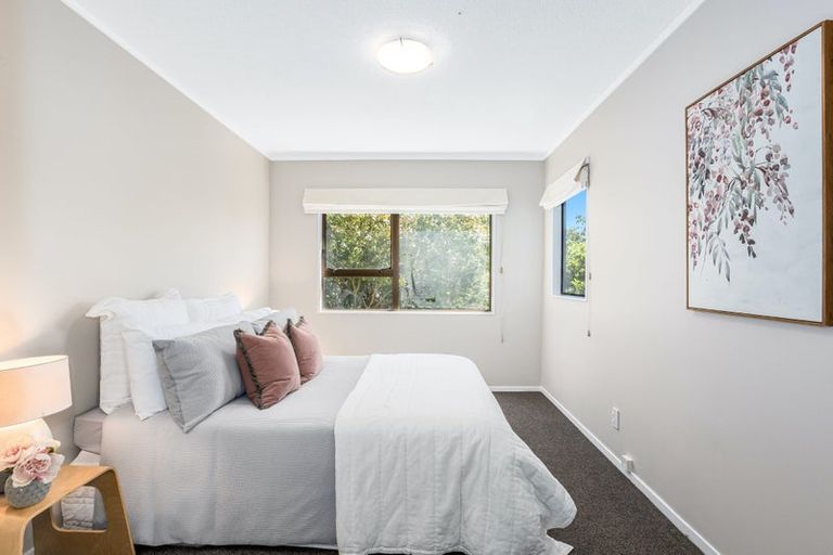 Photo of property in 25 Longitude Place, Whitby, Porirua, 5024