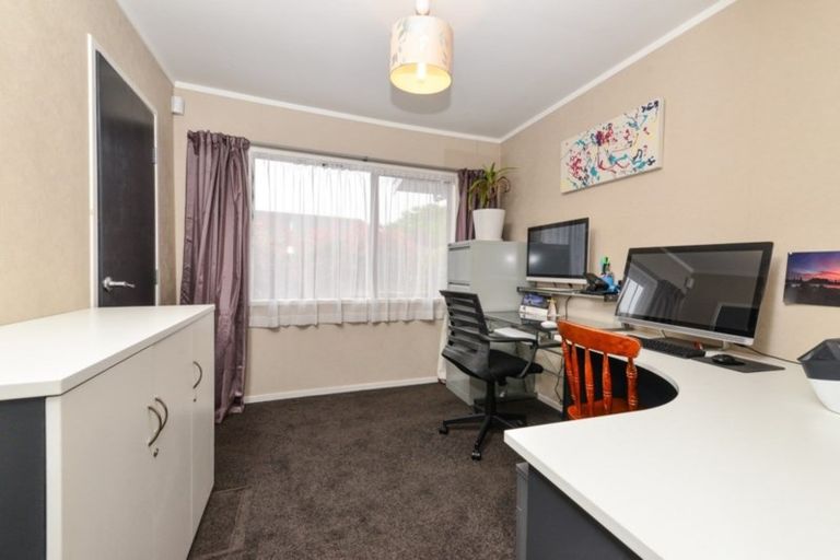 Photo of property in 122 Grey Street, Cambridge, 3434