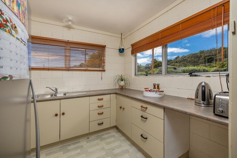 Photo of property in 35 Te Maika Road, Ngunguru, Whangarei, 0173