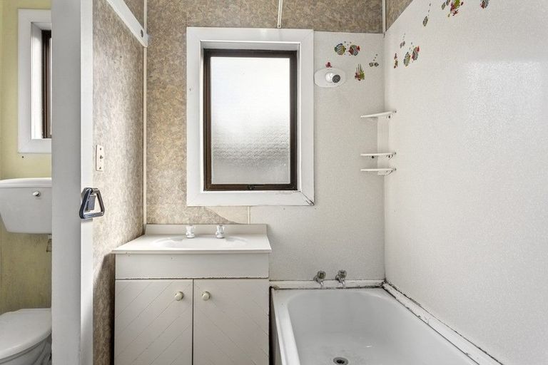 Photo of property in 45 Batten Grove, The Pines Beach, 7630