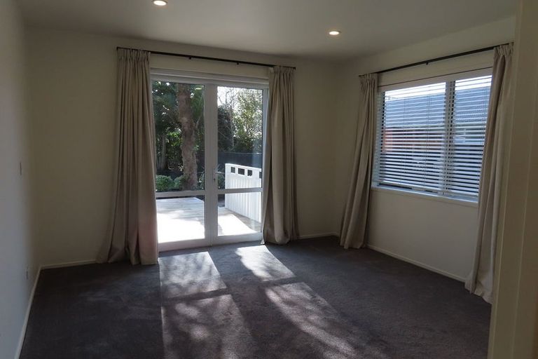 Photo of property in 107 Fulford Street, New Plymouth, 4310