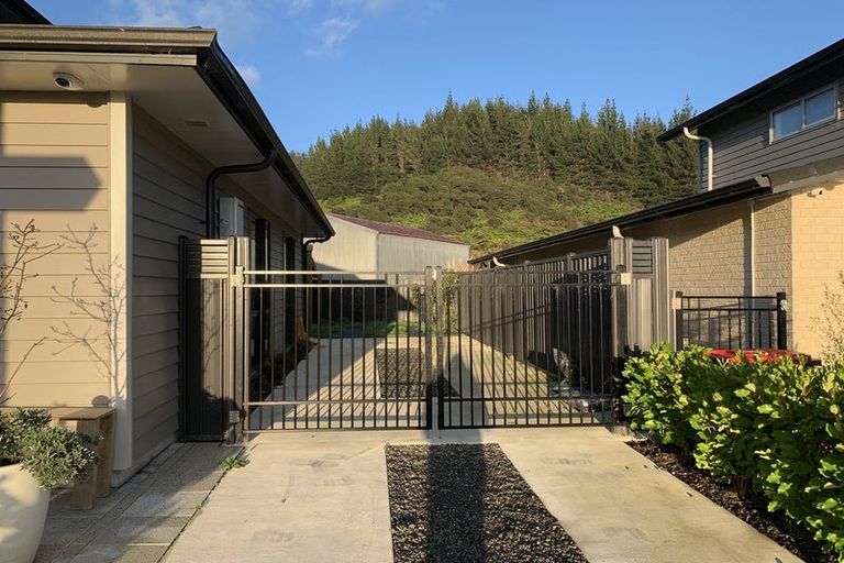 Photo of property in 17 Somerby Mews, Silverstream, Upper Hutt, 5019