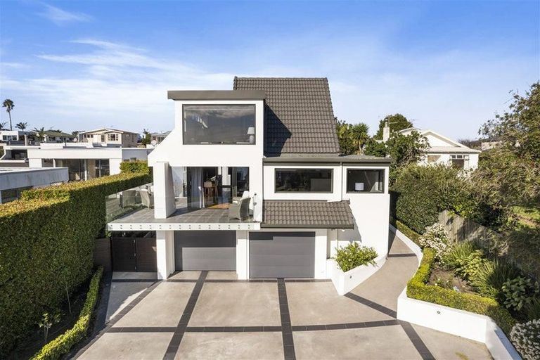 Photo of property in 40 Takutai Avenue, Bucklands Beach, Auckland, 2012