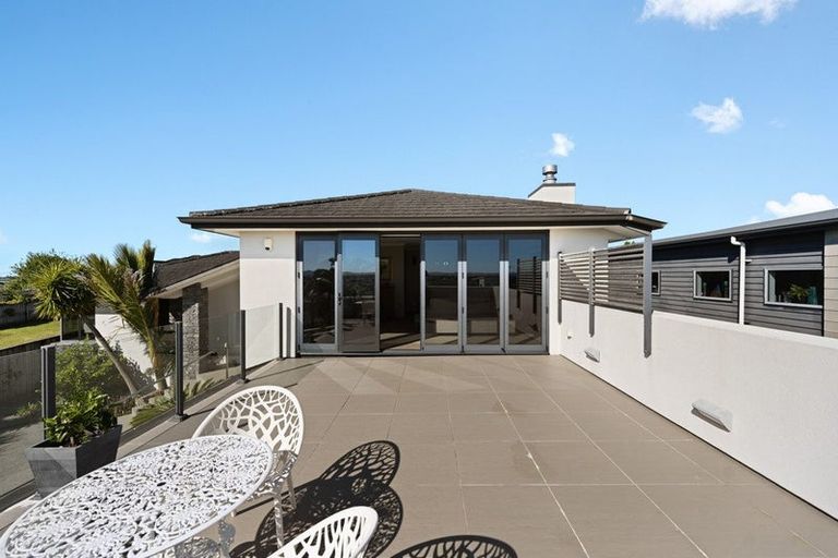 Photo of property in 21 Raddington Way, Huntington, Hamilton, 3210