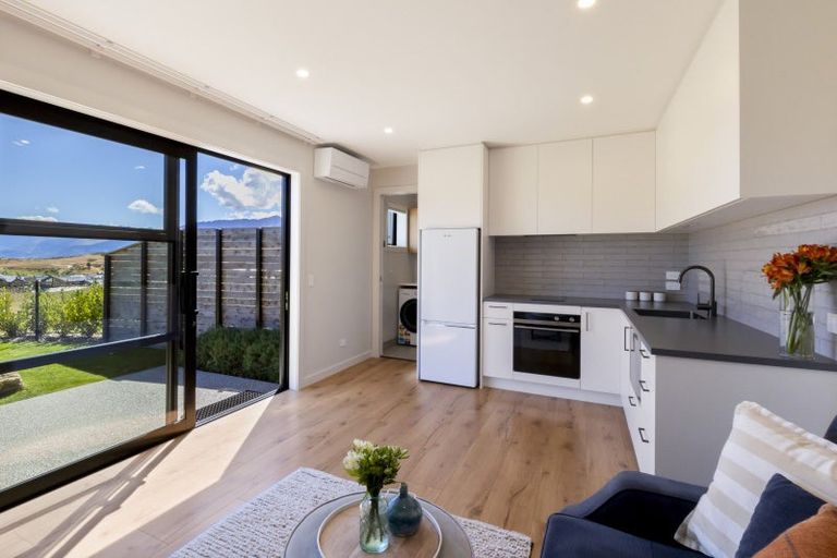 Photo of property in 97 Spur Ridge Rise, Jacks Point, 9371