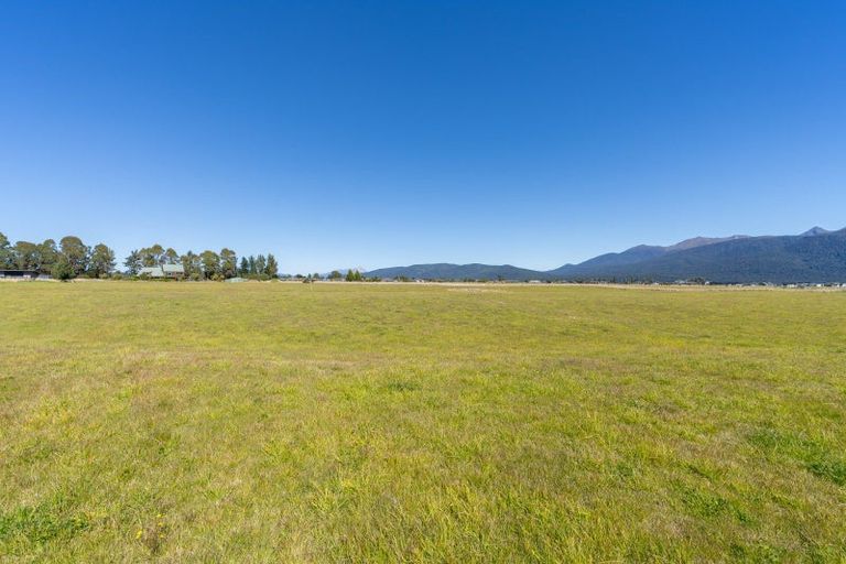 Photo of property in 175 Aparima Drive, Te Anau, 9600