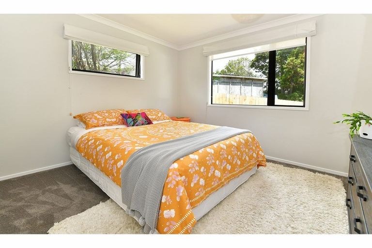 Photo of property in 6 Brian Crescent, Stanmore Bay, Whangaparaoa, 0932