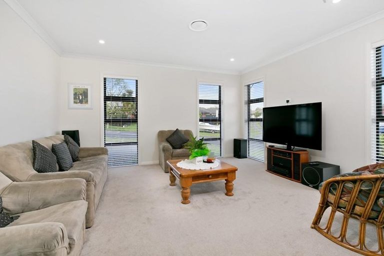 Photo of property in 1 Lochay Place, Pyes Pa, Tauranga, 3112