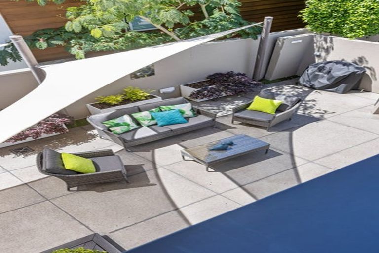 Photo of property in 9 Marie Avenue, Red Beach, 0932