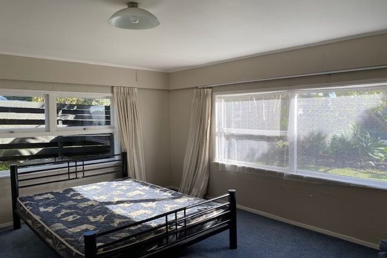 Photo of property in 15 Taitua Drive, Te Atatu South, Auckland, 0610