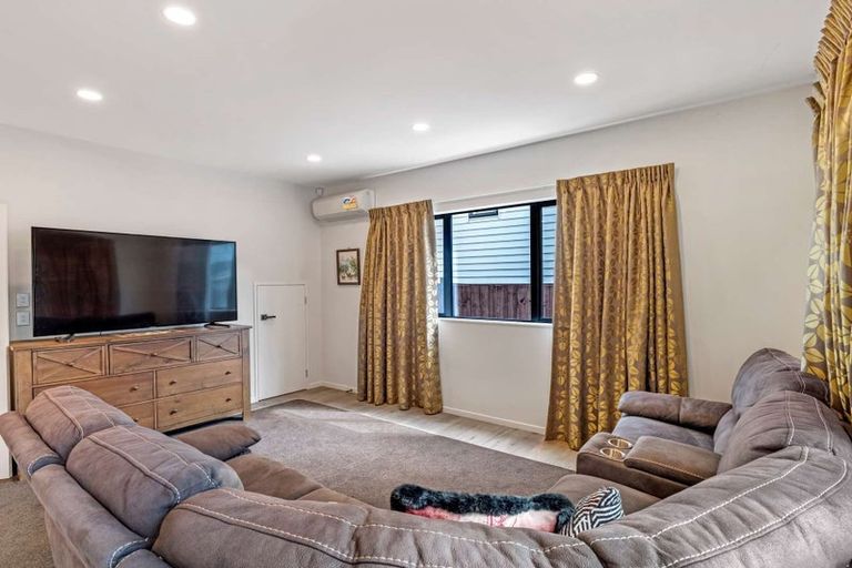 Photo of property in 9 Cooladawson Drive, Flat Bush, Auckland, 2019