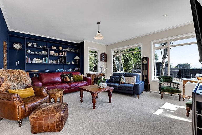 Photo of property in 524 Tikorangi Road, Tikorangi, Waitara, 4383