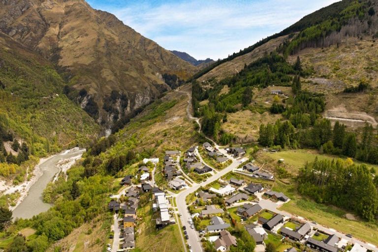 Photo of property in 7 Morepork Way, Arthurs Point, Queenstown, 9371
