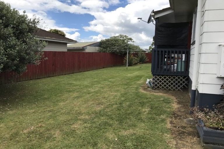 Photo of property in 108 Finlayson Avenue, Clendon Park, Auckland, 2103