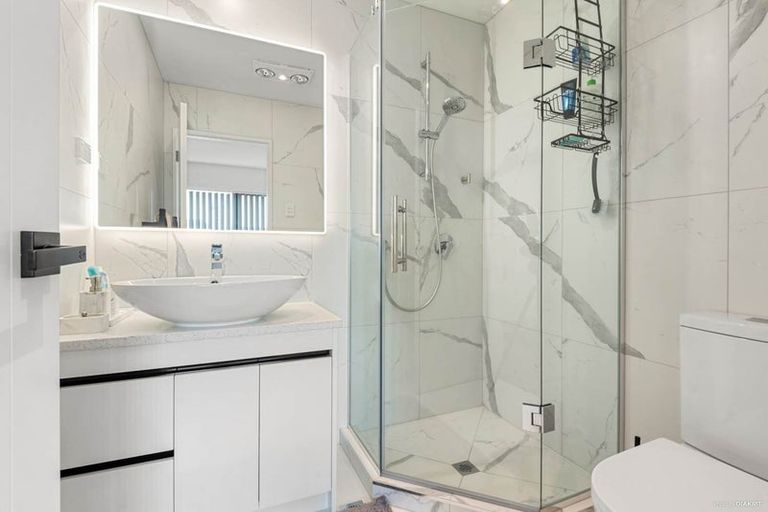 Photo of property in 8b Hobart Crescent, Wattle Downs, Auckland, 2103