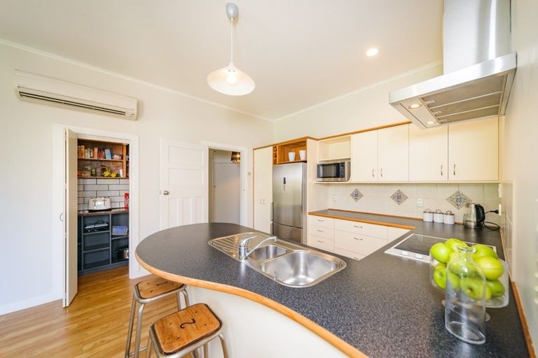 Photo of property in 20 Knowles Street, Terrace End, Palmerston North, 4410