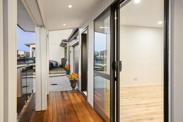 Photo of property in 24 Weri Road, Karaka, Papakura, 2113