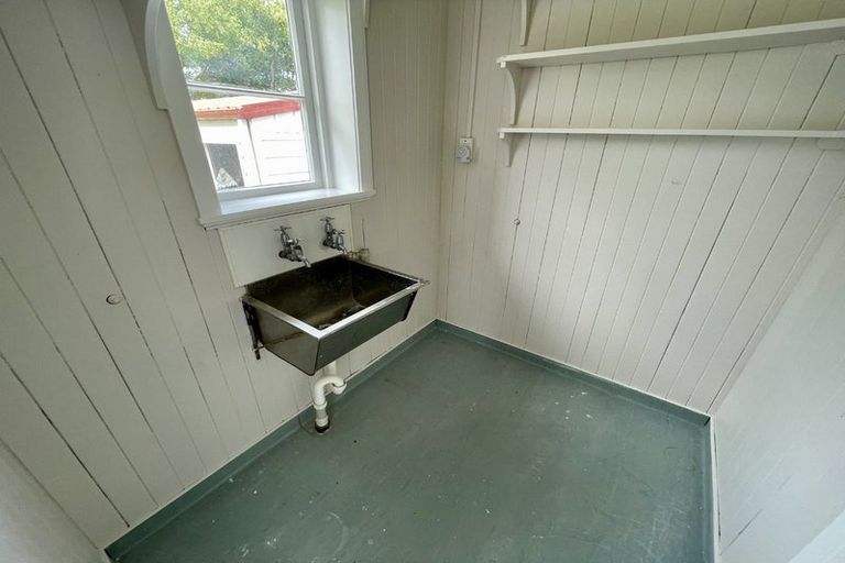 Photo of property in 8 Brook Street, Waiwhetu, Lower Hutt, 5010