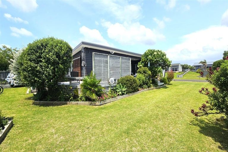 Photo of property in 162 Kowhai Avenue, Matarangi, Whitianga, 3592