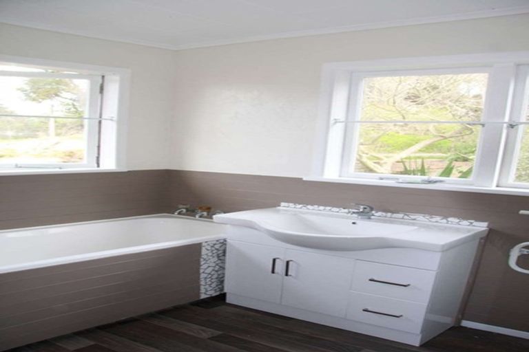 Photo of property in 202-206 Tapuhi Road, Hukerenui, Hikurangi, 0182