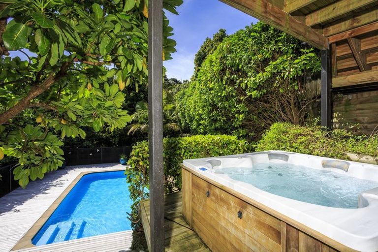 Photo of property in 22b Mariposa Crescent, Birkenhead, Auckland, 0626
