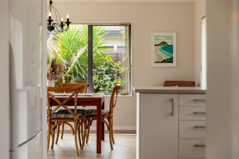 Photo of property in 6 Evansbel Place, Papamoa Beach, Papamoa, 3118