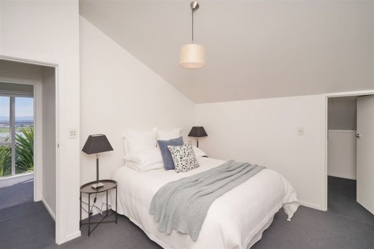 Photo of property in 78 Cannon Hill Crescent, Mount Pleasant, Christchurch, 8081