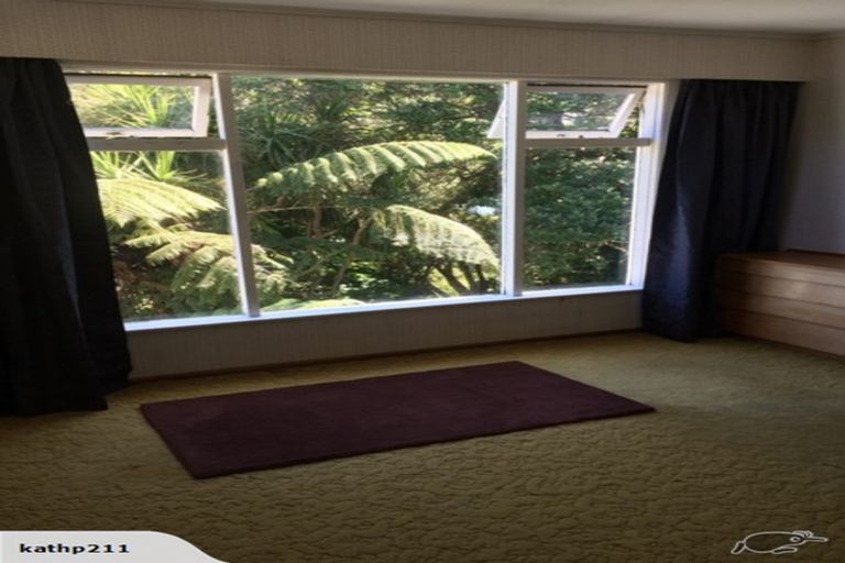 Photo of property in 160 Parkvale Road, Karori, Wellington, 6012