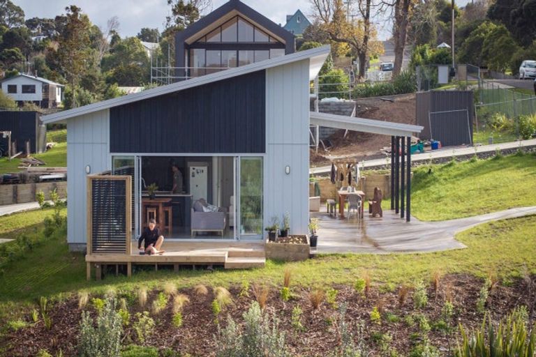 Photo of property in 19c East Street, Raglan, 3225