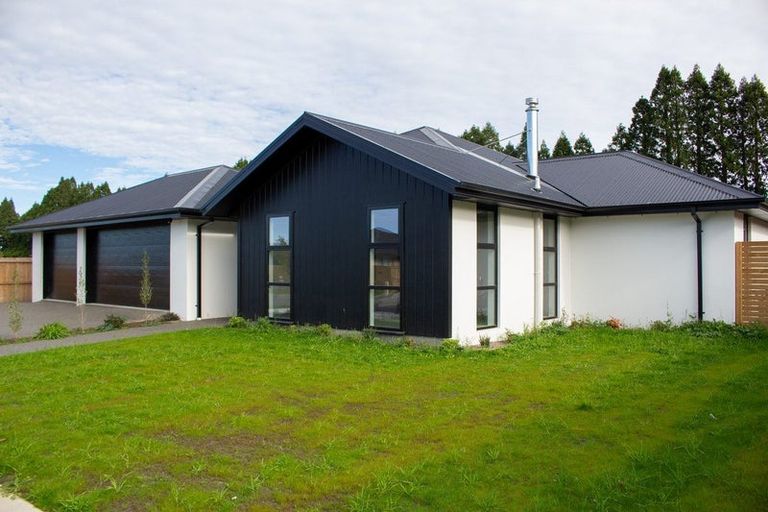 Photo of property in 46 Memorial Crescent, Methven, 7730