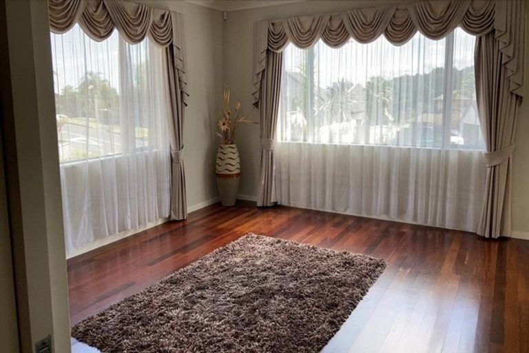 Photo of property in 5 Dawood Place, The Gardens, Auckland, 2105