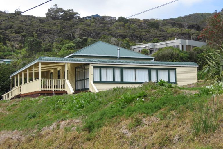 Photo of property in 20 Beach Valley Road, Piha, New Lynn, 0772