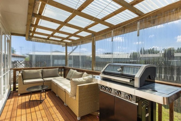 Photo of property in 22 Filmer Place, Melville, Hamilton, 3206