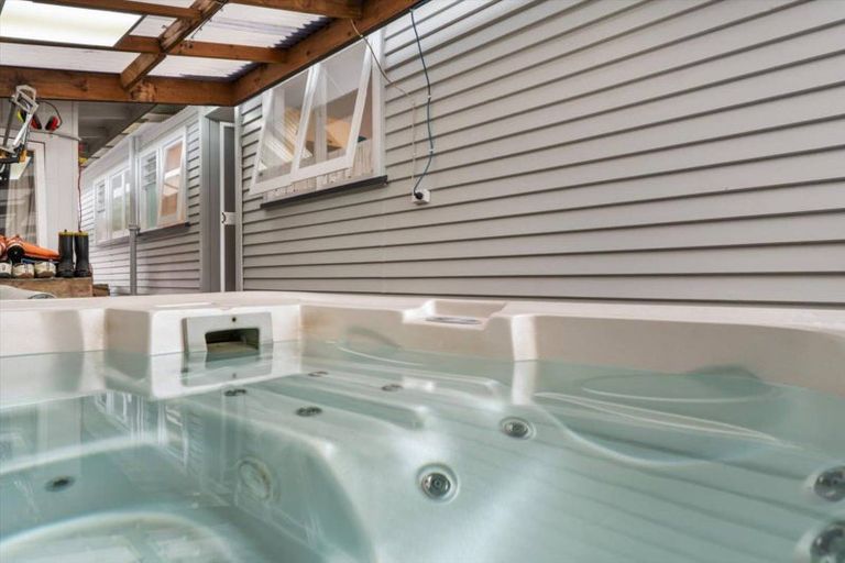 Photo of property in 215 Boucher Avenue, Te Puke, 3119