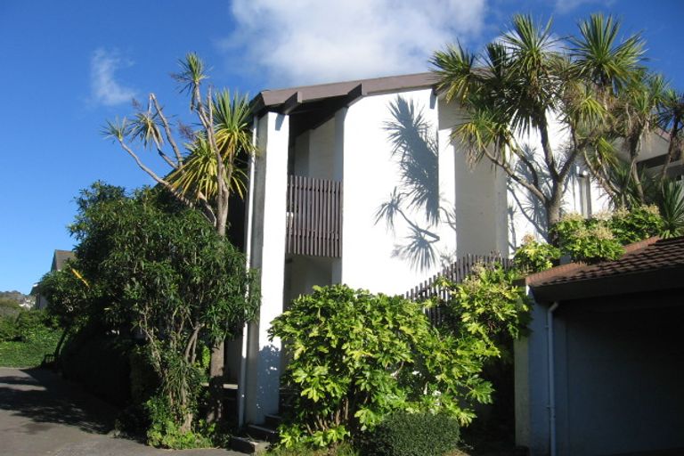 Photo of property in 141c Churton Drive, Churton Park, Wellington, 6037