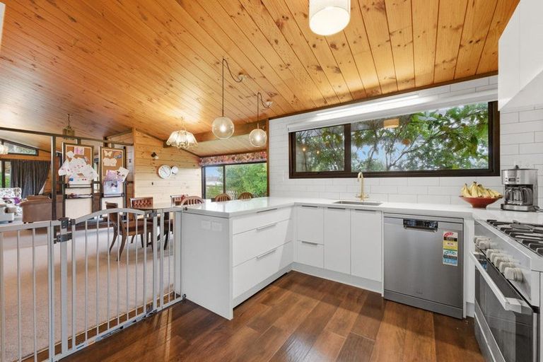 Photo of property in 10a Virginia Place, Whalers Gate, New Plymouth, 4310