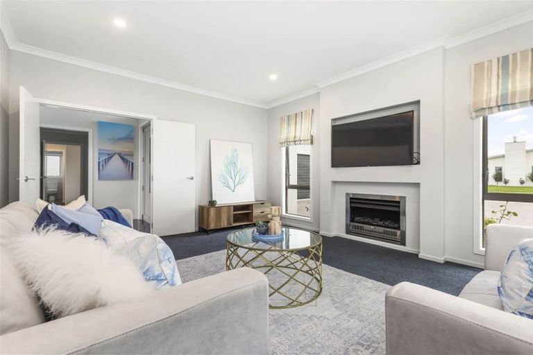 Photo of property in 18 Miranda Place, Flagstaff, Hamilton, 3210