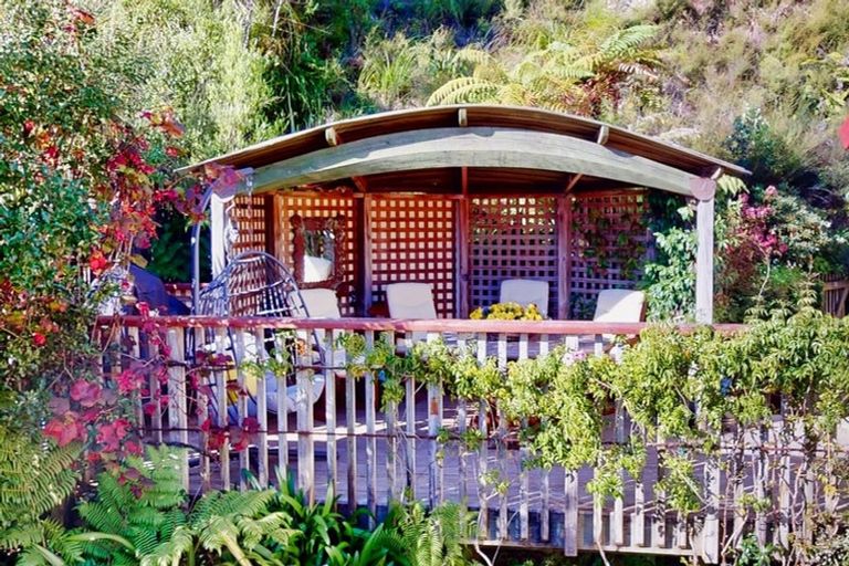 Photo of property in 37 Tyndall Street, Waiwhetu, Lower Hutt, 5010