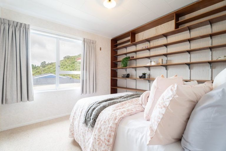 Photo of property in 4 Compass Way, Whitby, Porirua, 5024