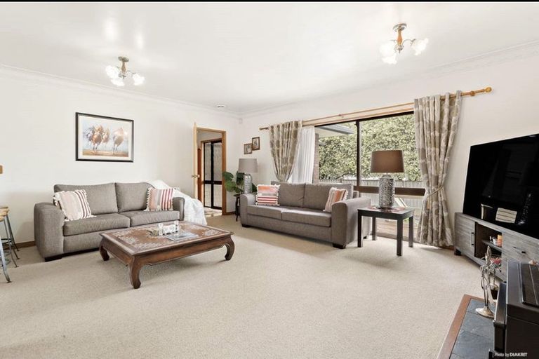 Photo of property in 16 Willis Road, Papakura, 2110