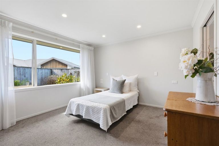 Photo of property in 1 Puketutu Grove, Motueka, 7120