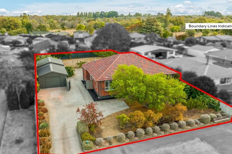 Photo of property in 23 Lake Terrace Road, Burwood, Christchurch, 8061