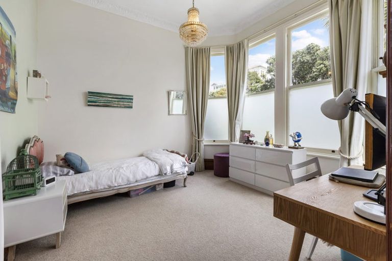 Photo of property in 15 Washington Avenue, Brooklyn, Wellington, 6021