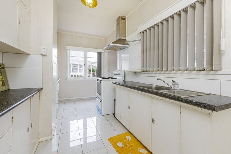 Photo of property in 8 Hamilton Road, Papatoetoe, Auckland, 2025