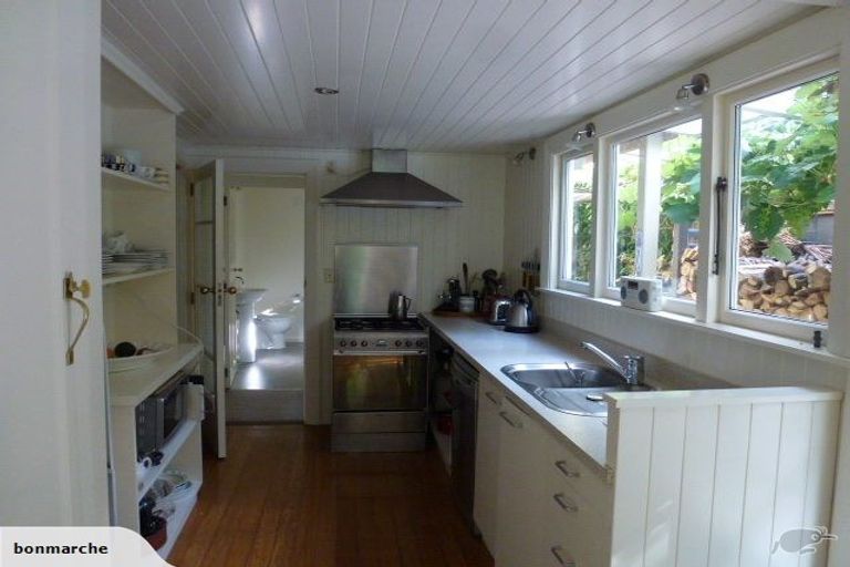 Photo of property in 74 Main Road, Governors Bay, Lyttelton, 8971