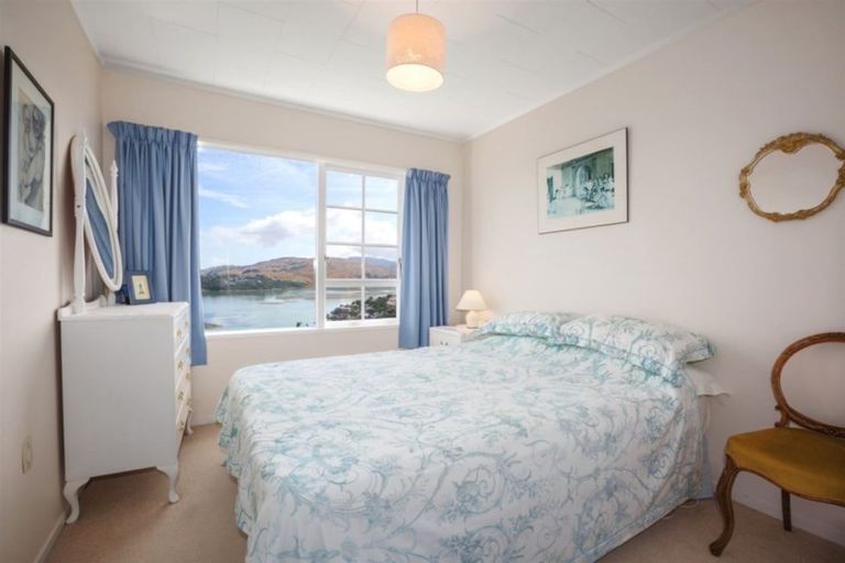 Photo of property in 5a Kahu Road, Paremata, Porirua, 5024
