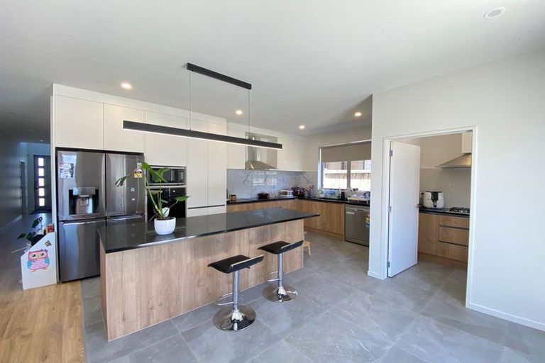 Photo of property in 20 Toanui Road, Hobsonville, Auckland, 0616