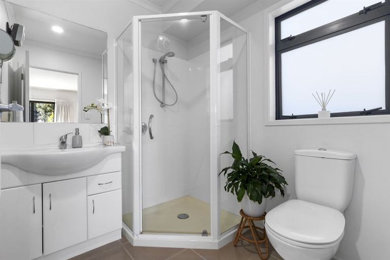 Photo of property in 16 Sunnybrooke Close, Welcome Bay, Tauranga, 3112