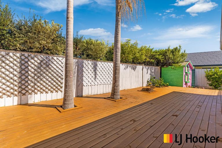 Photo of property in 4 Croftview Road, Wattle Downs, Auckland, 2103